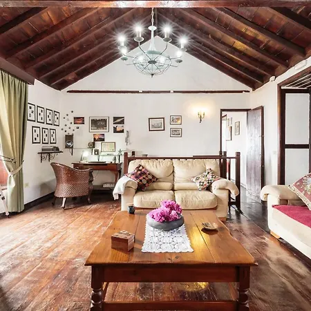 בית כפרי El Posito Mazo